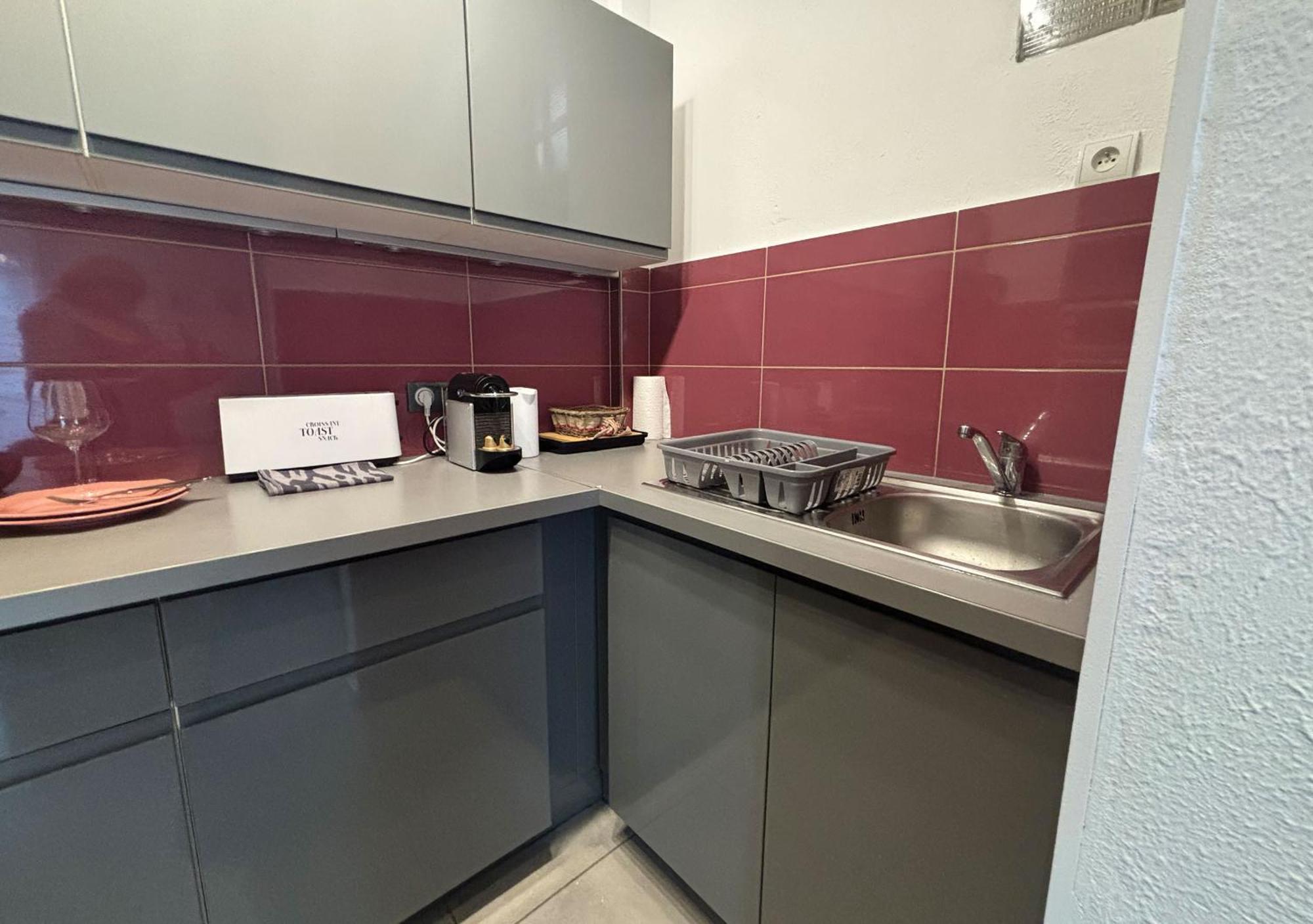 Charming Studio In Nice 2-Min Walk To The Sea Екстериор снимка